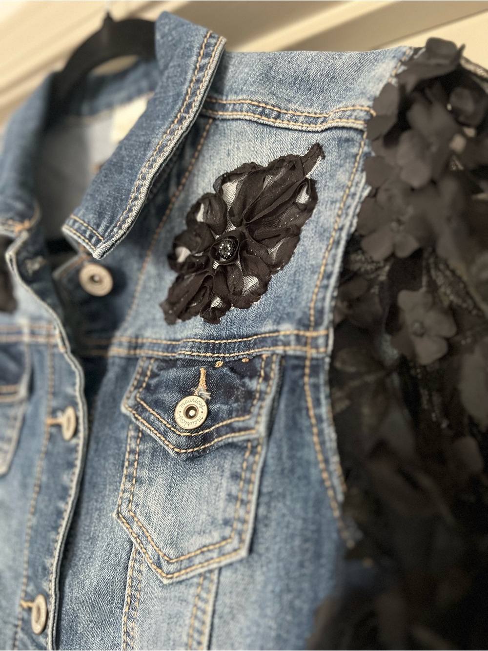 OOAK Romantic Goth Upcycled Denim Floral Mesh Jacket M Lisa Skeels Original - Picture 5 of 7